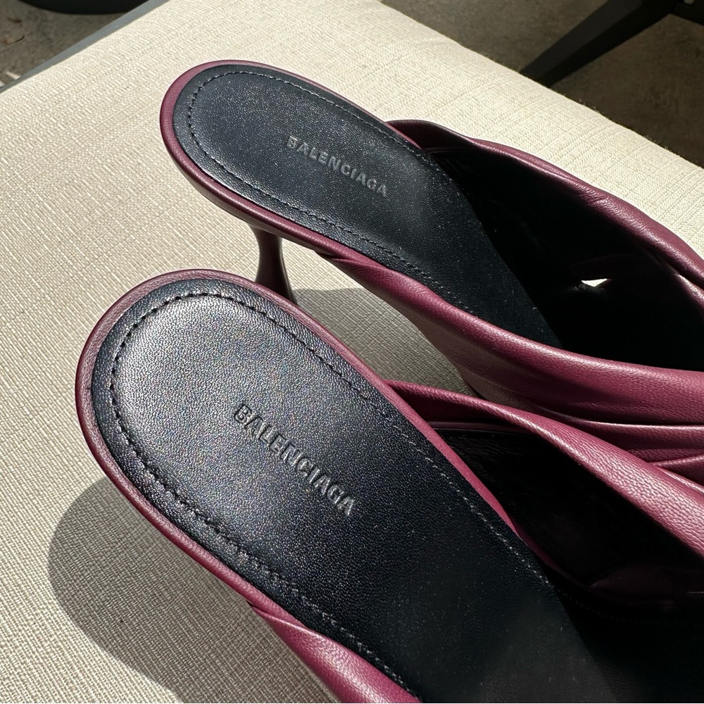 Brand New In Box Balenciaga Smooth Nappa Drapy Sandal Pumps in Burgundy - Picture 5 of 10